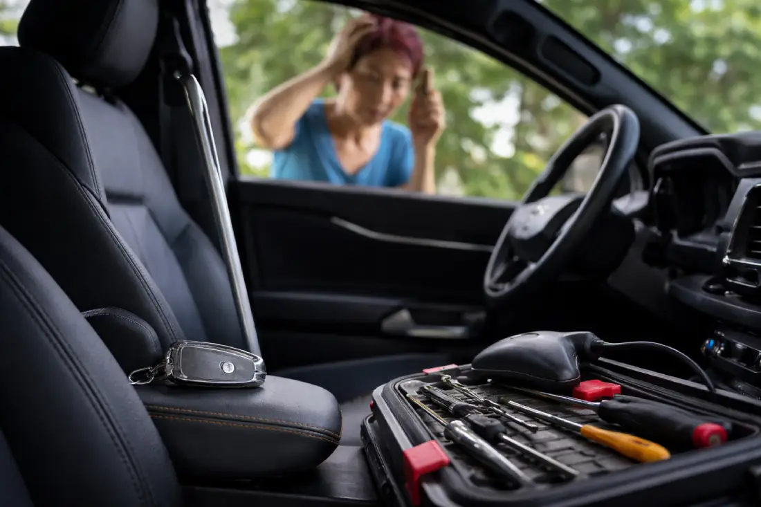 Anahtar İçeride Kaldıysa Ne Yapmalı Araç Kapısı Açma Hizmeti Veren Oto Çilingir Ve Yol Yardım Servisi