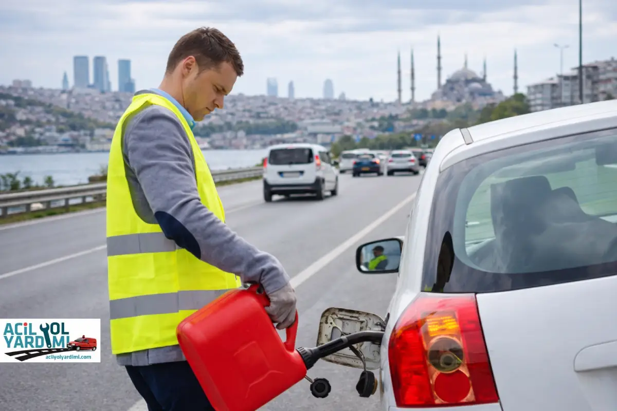 İstanbul yakıt getirme hizmeti 7/24 acil benzin ve dizel yakıt teslimi yolda kalan araçlara hızlı destek